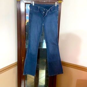 Ladies size 28/32 Mavi low rise, boot cut jeans